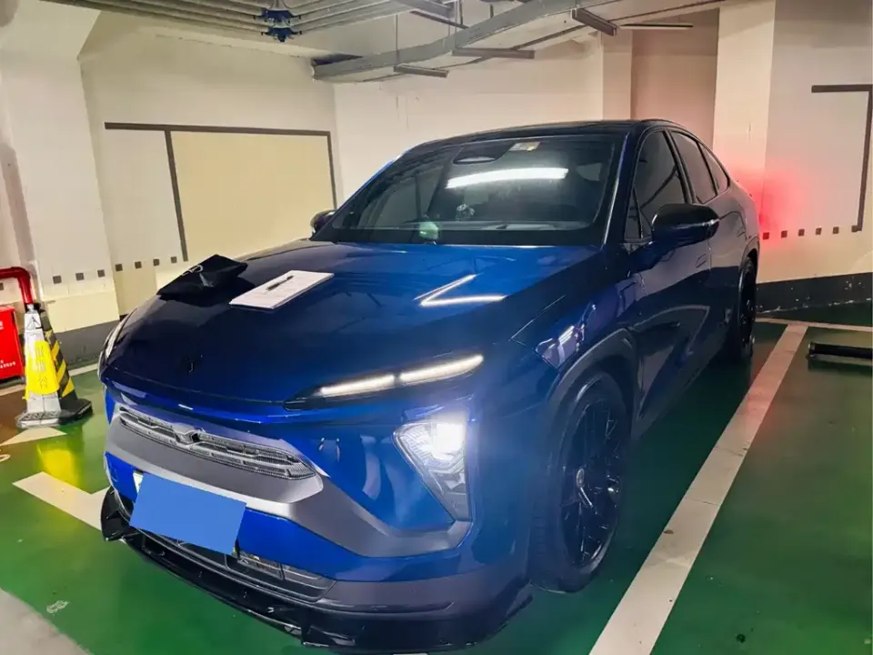 Nio EC6