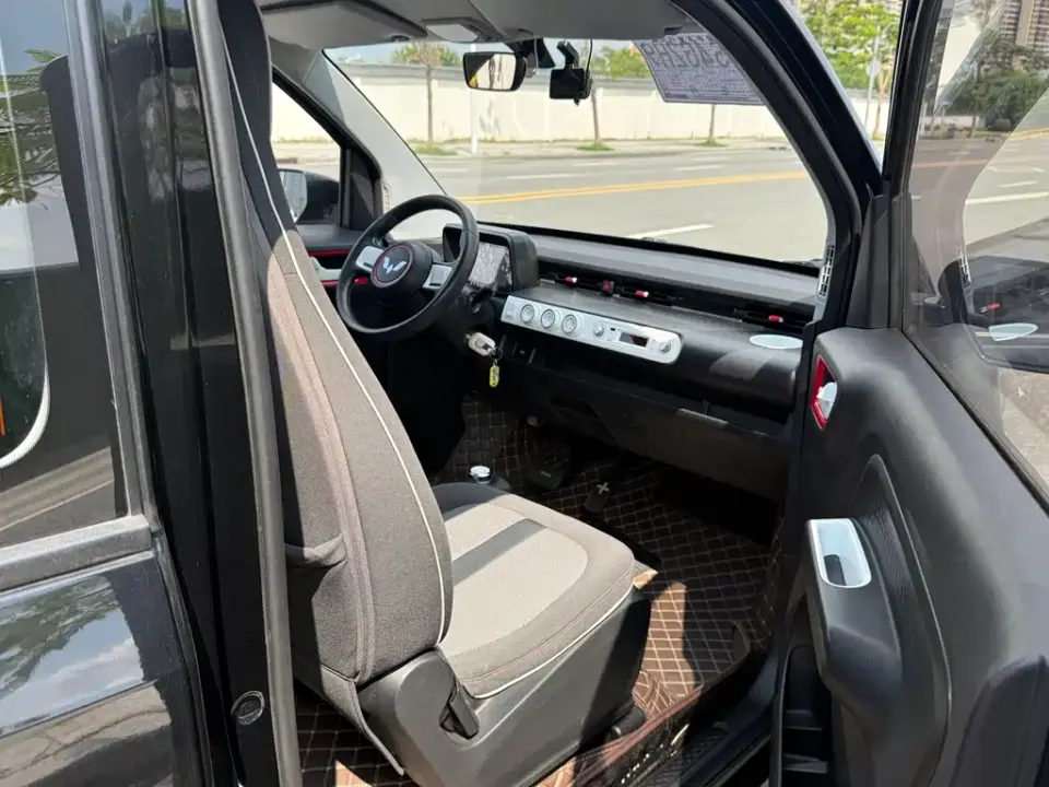 Wuling MINIEV