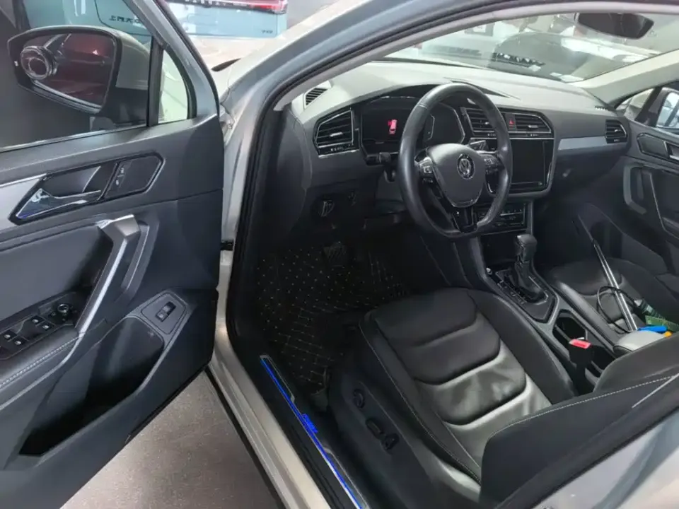 Volkswagen Tiguan L PHEV