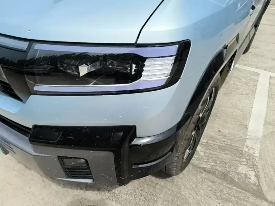 Fang Cheng Bao Leopard 8