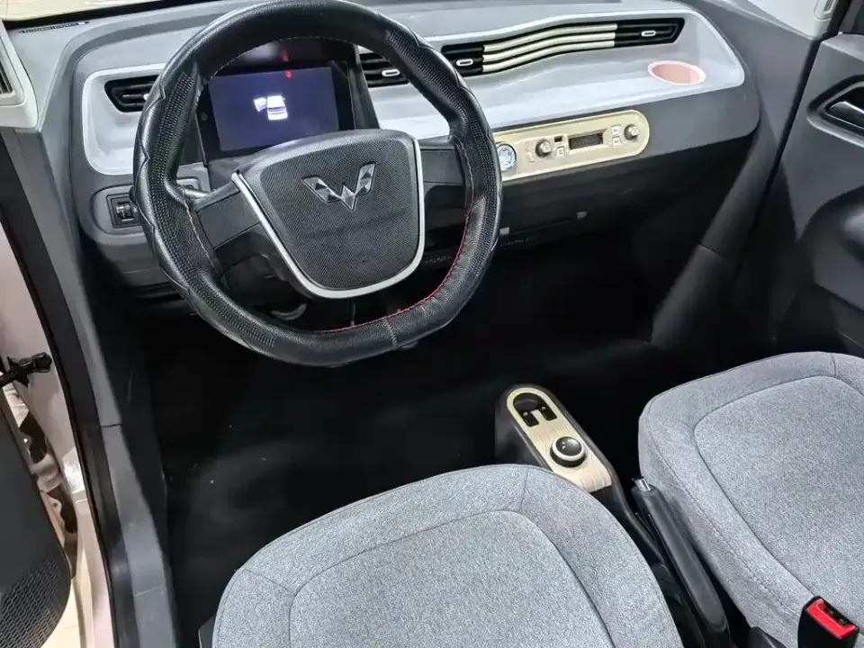 Wuling MINIEV