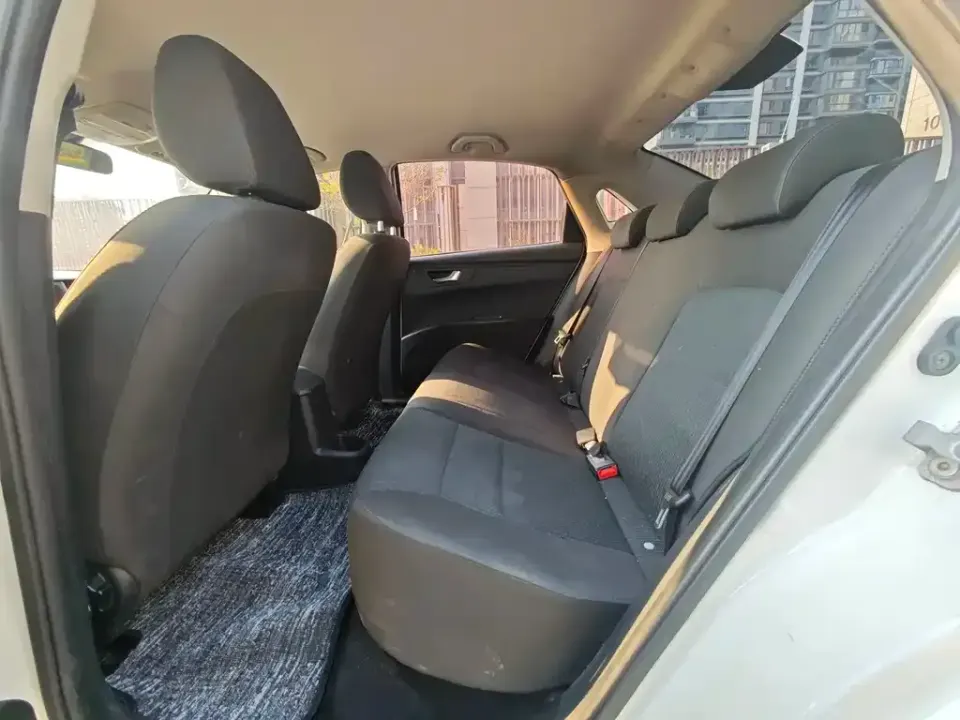 Bestune B30EV