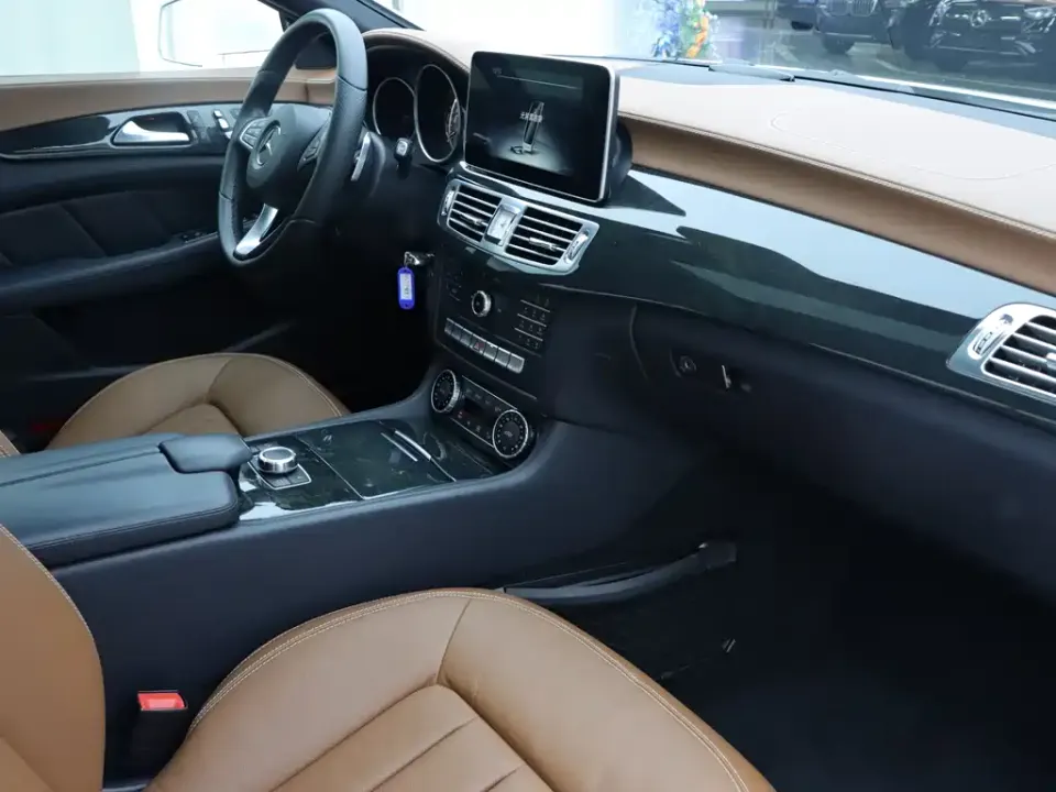 Mercedes-Benz CLS
