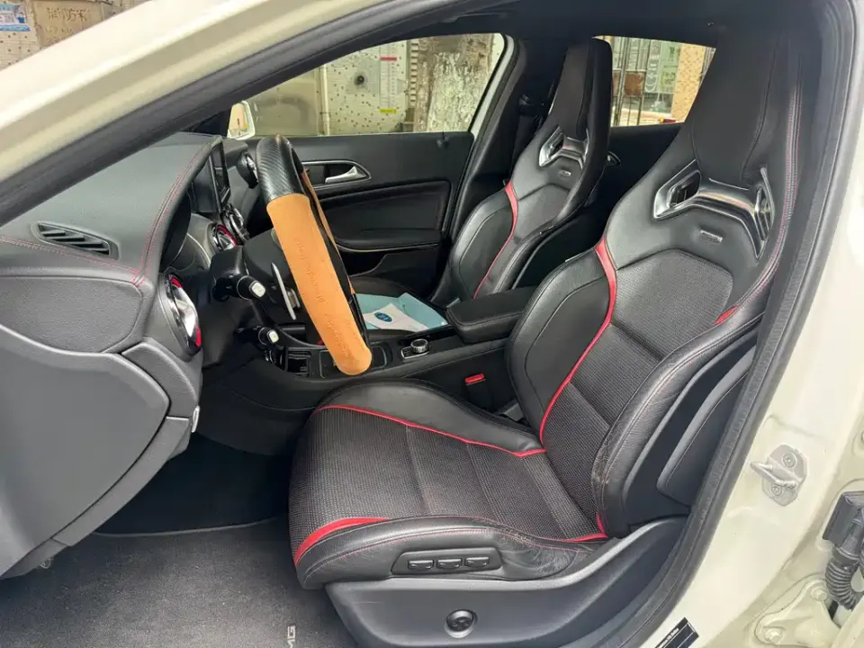 Mercedes-Benz GLA AMG