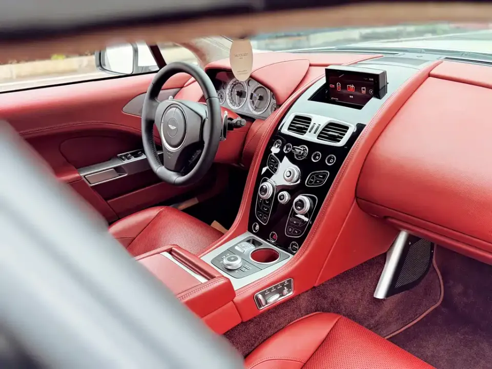 Aston Martin Rapide