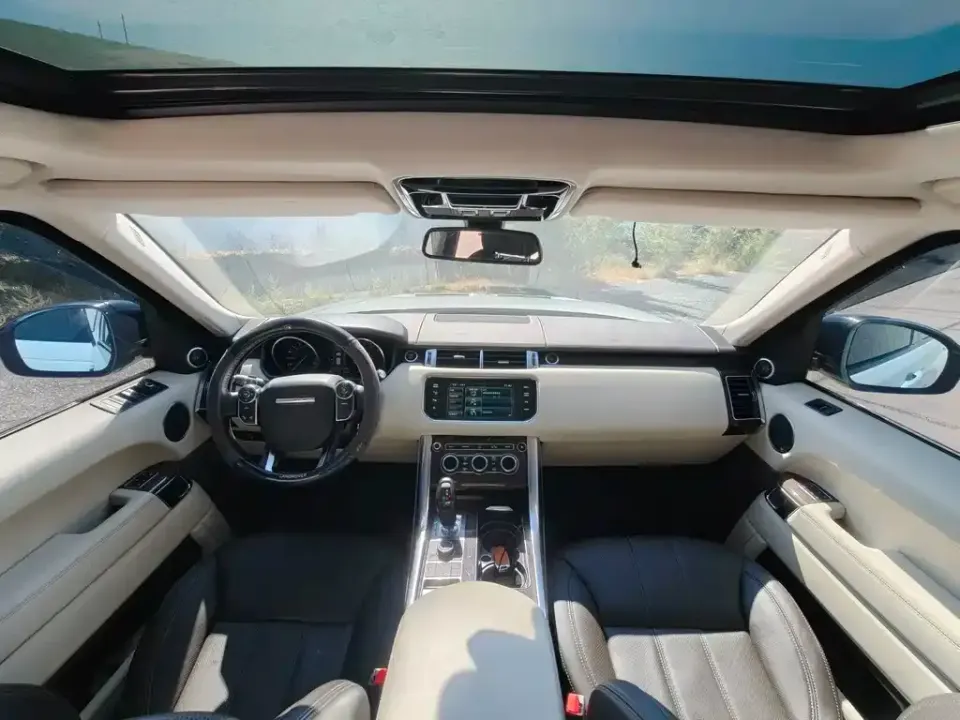 Land Rover Sport