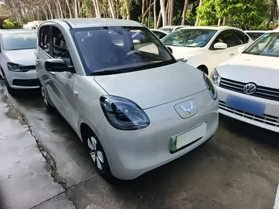 Wuling MINIEV
