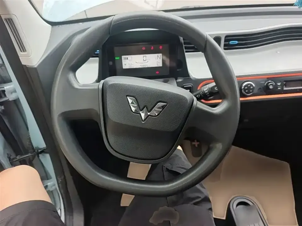 Wuling MINIEV