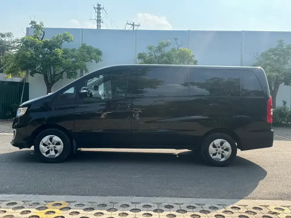 JAC Refine Refine M3