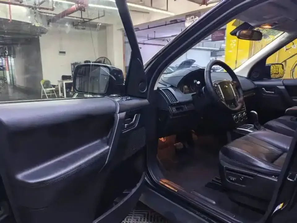 Land Rover Freelander 2