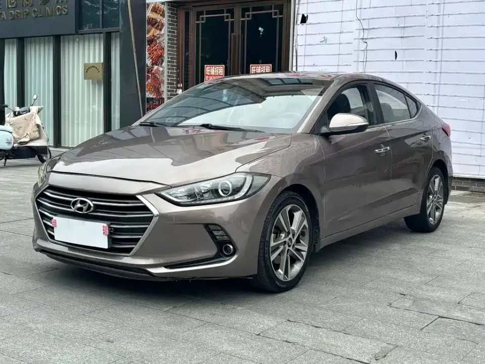 Hyundai Elantra