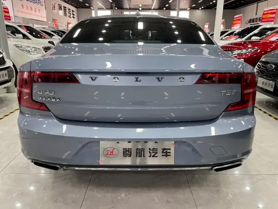 Volvo S90