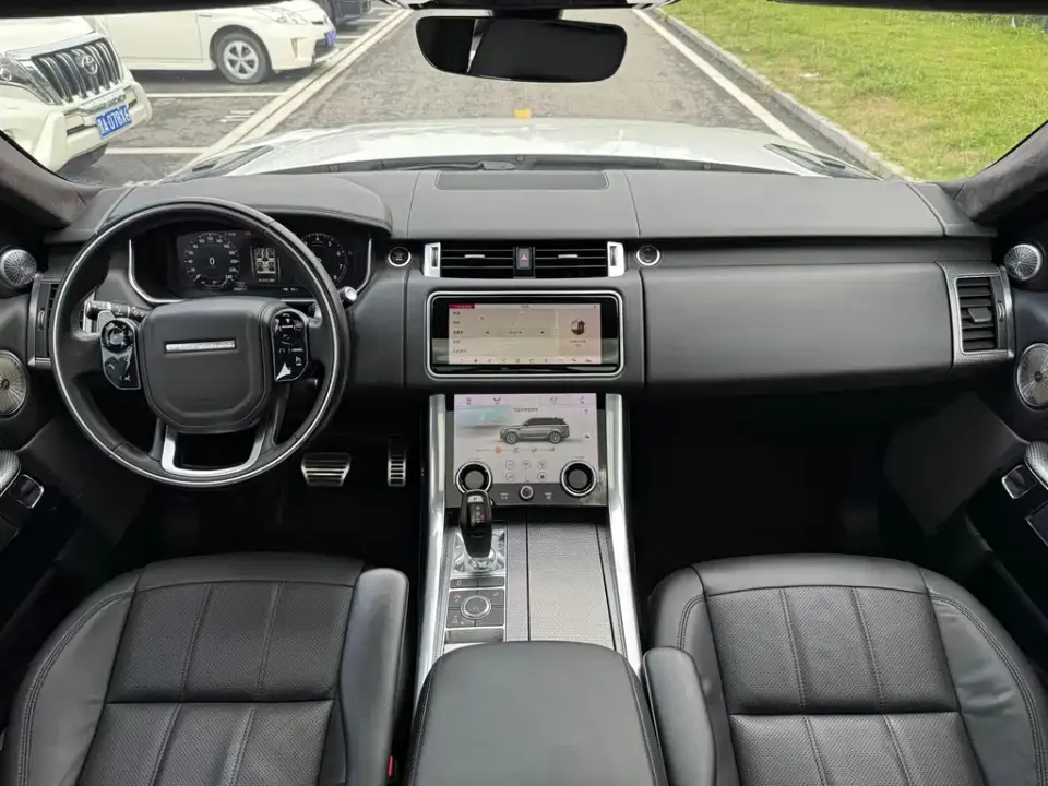 Land Rover Sport