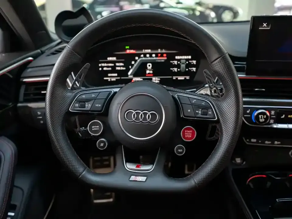 Audi S4
