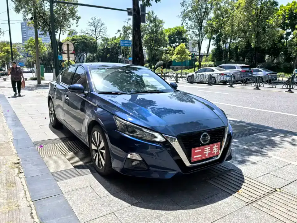 Nissan Teana