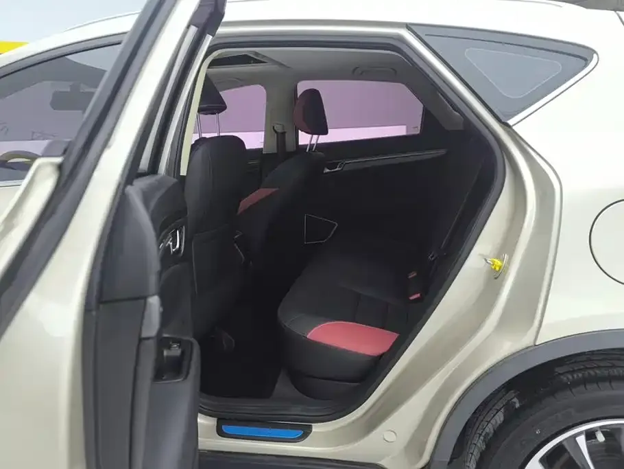 Geely Emgrand GS