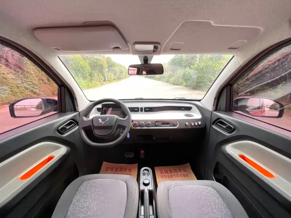 Wuling MINIEV