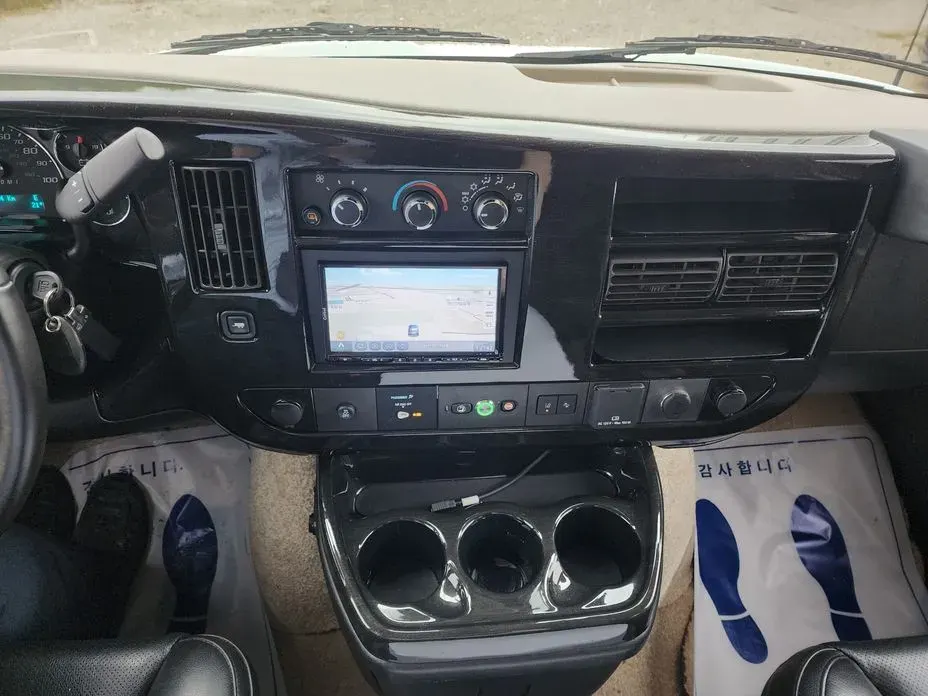 GMC Savana