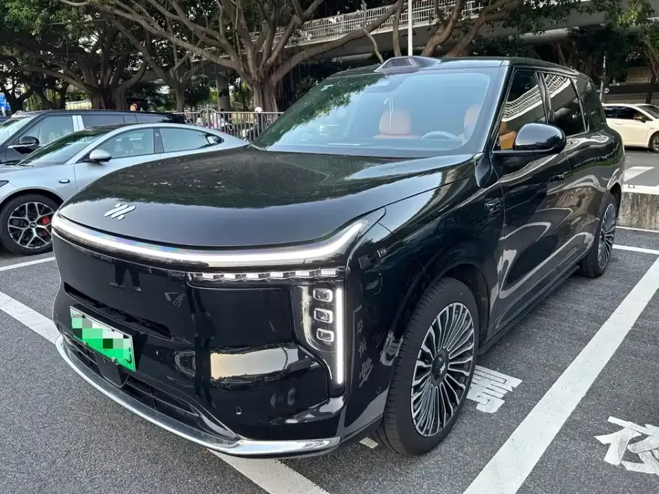 IM Motors IM LS8