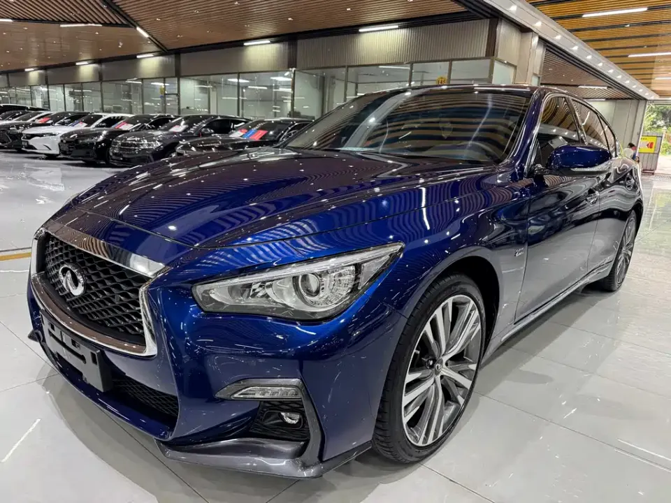 Infiniti Q50L