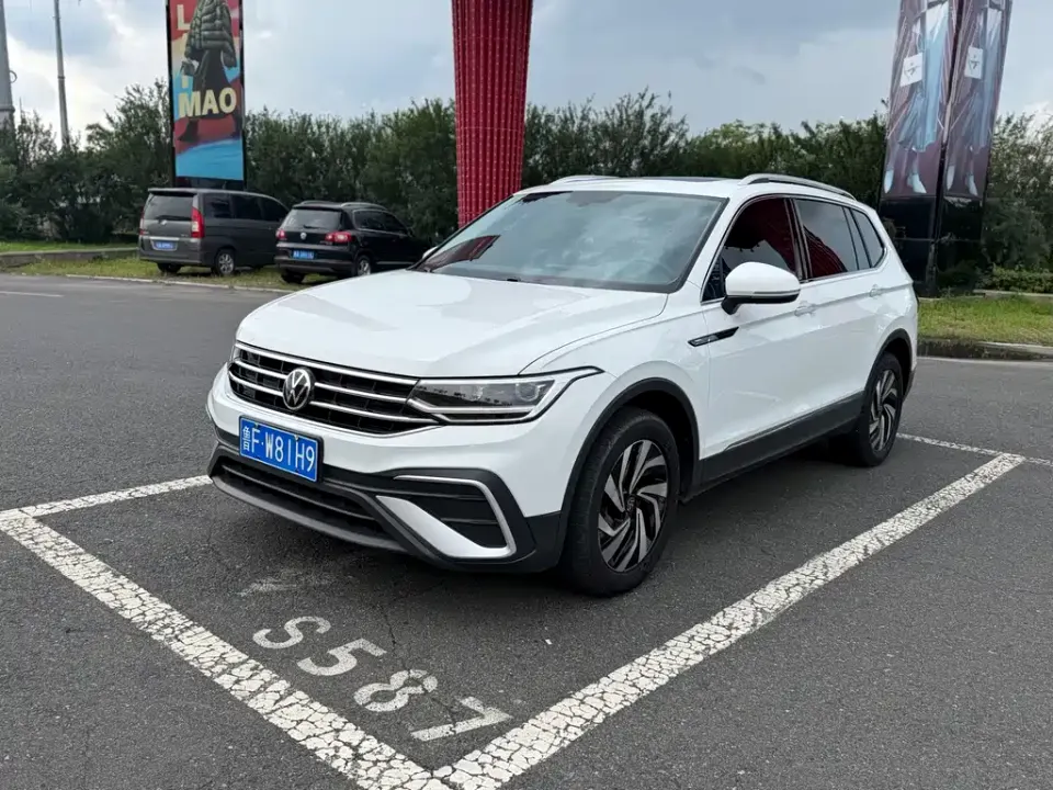 Volkswagen Tiguan L