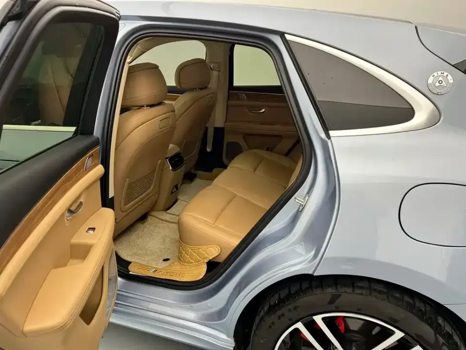 AITO AITO M5