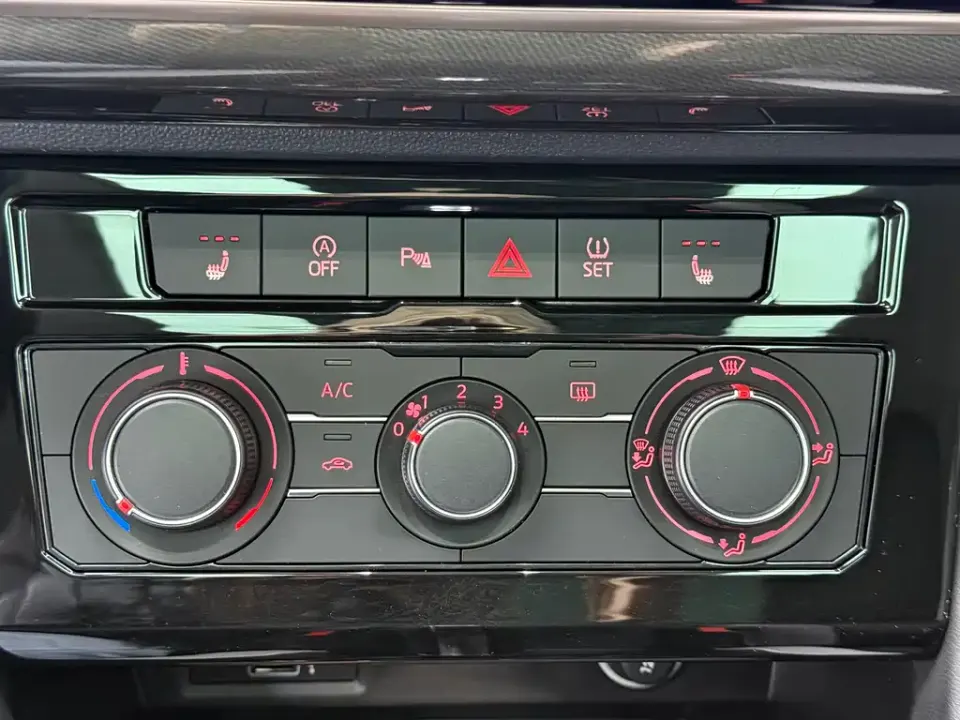 Jetta VS7