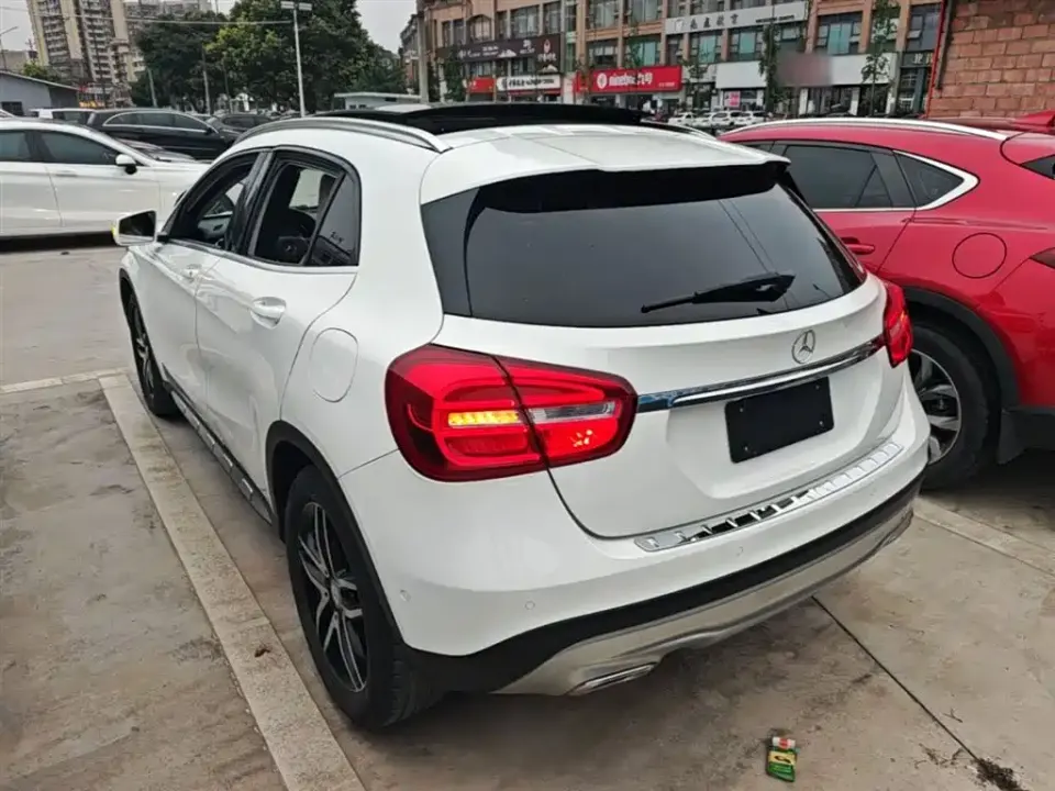 Mercedes-Benz GLA