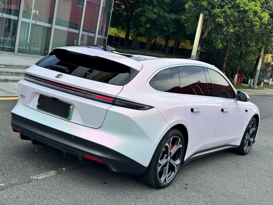 Nio ET5T