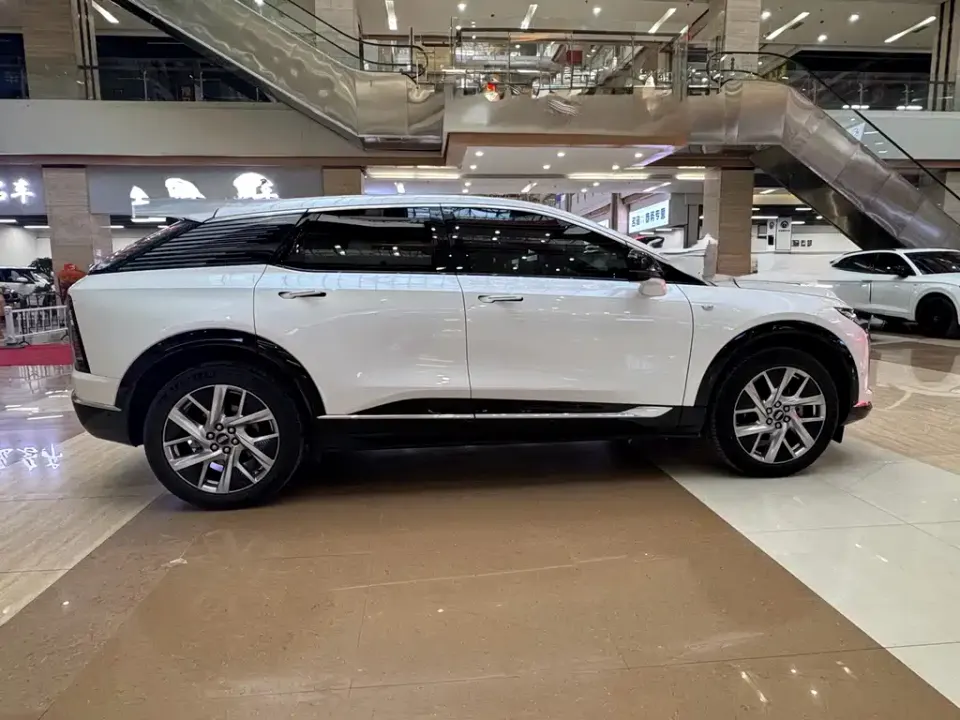 Cadillac IQ