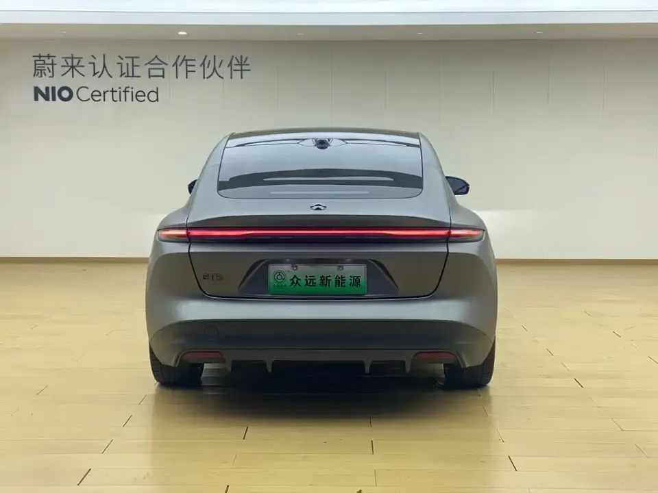 Nio ET5