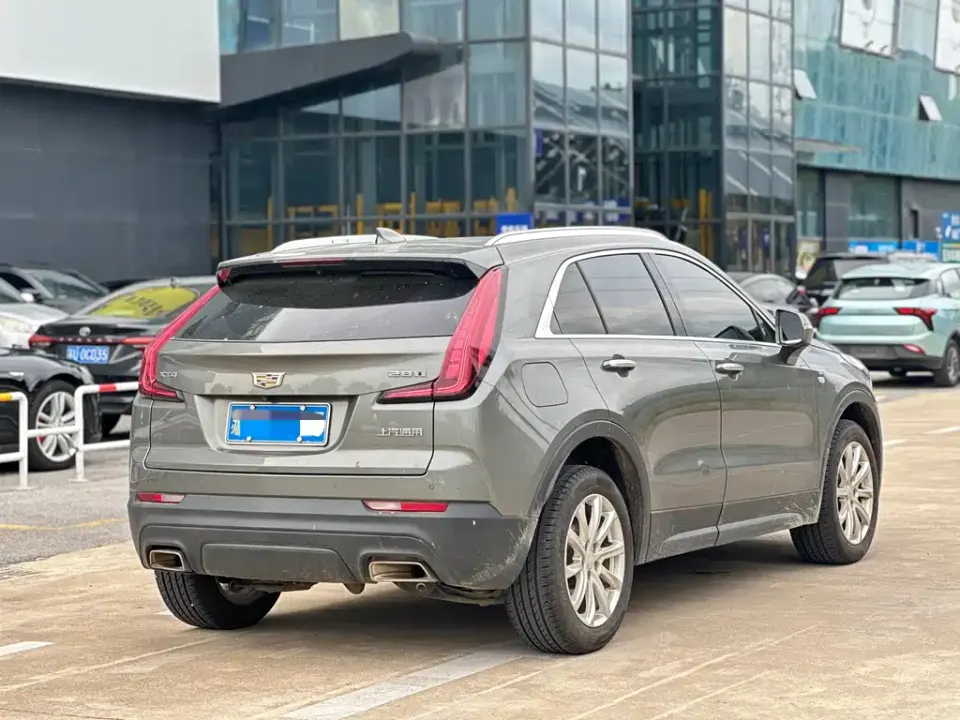 Cadillac XT4