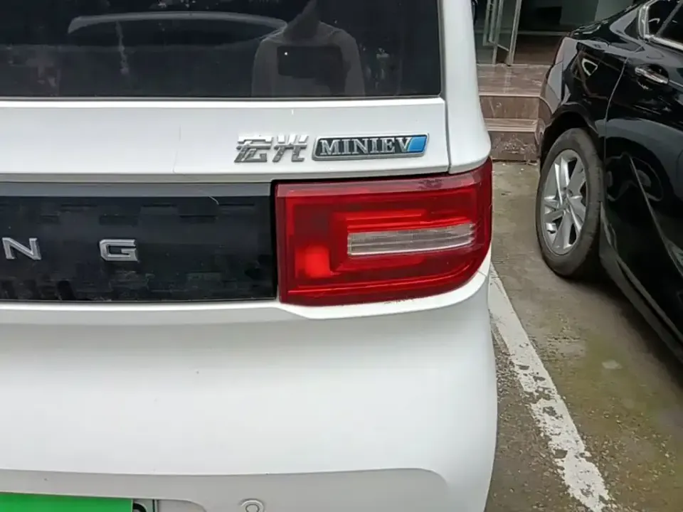 Wuling MINIEV