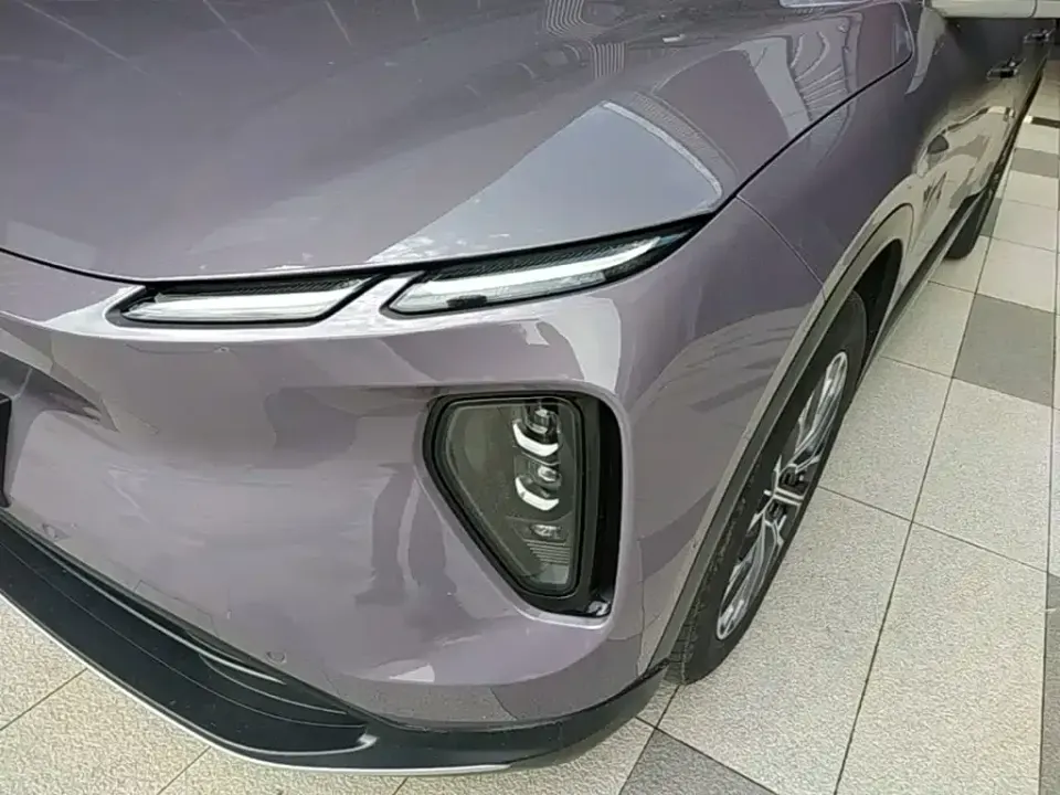 Nio EC6