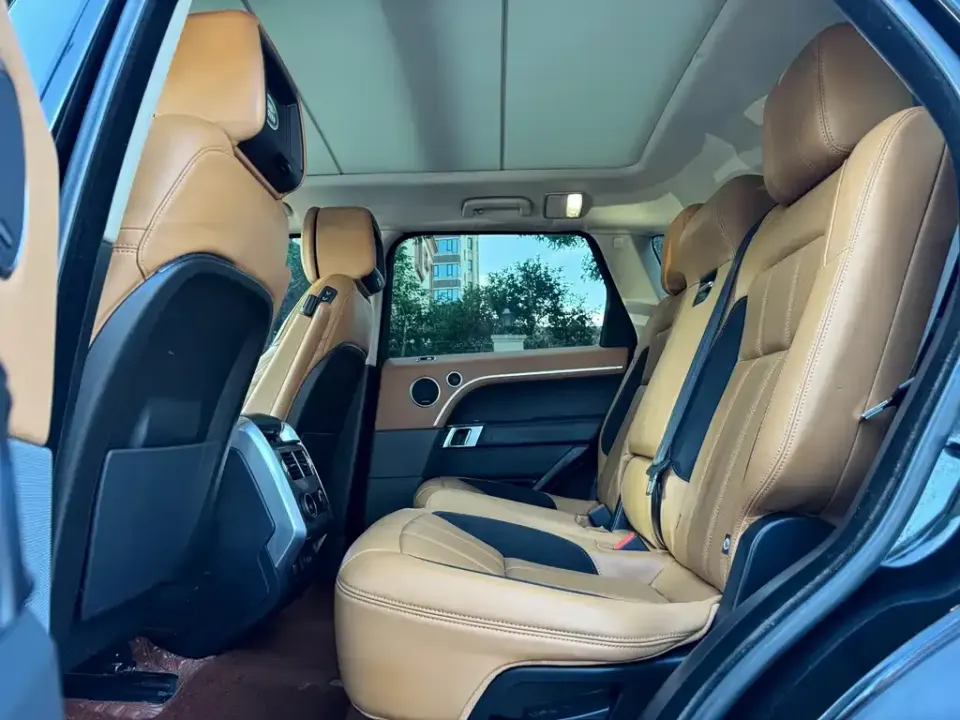 Land Rover Sport