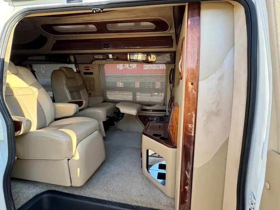 GMC Savana