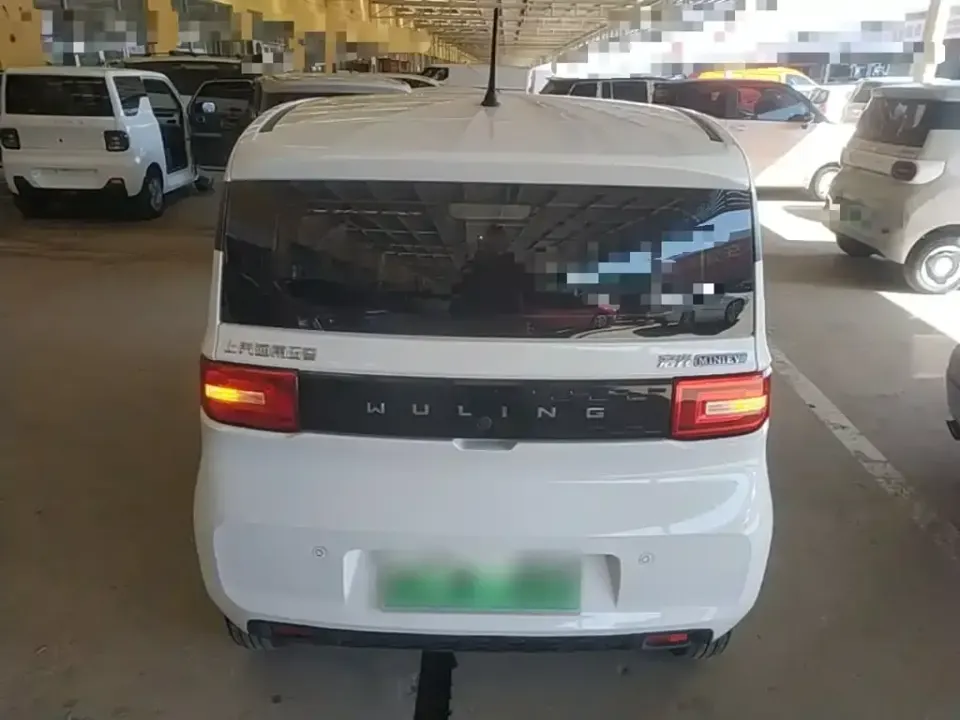 Wuling MINIEV