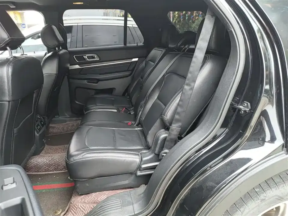 Ford Explorer (Import)