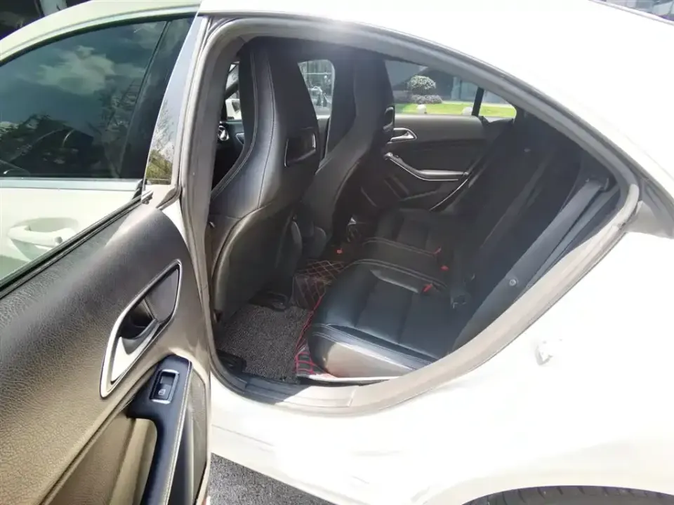 Mercedes-Benz CLA (Import)