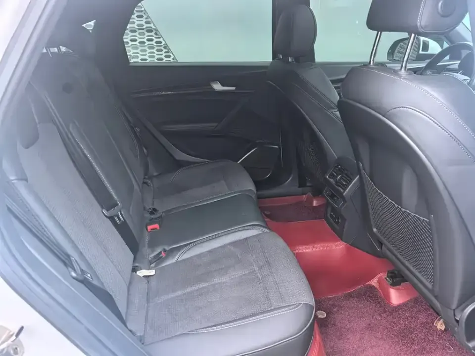 Audi Q5L Sportback