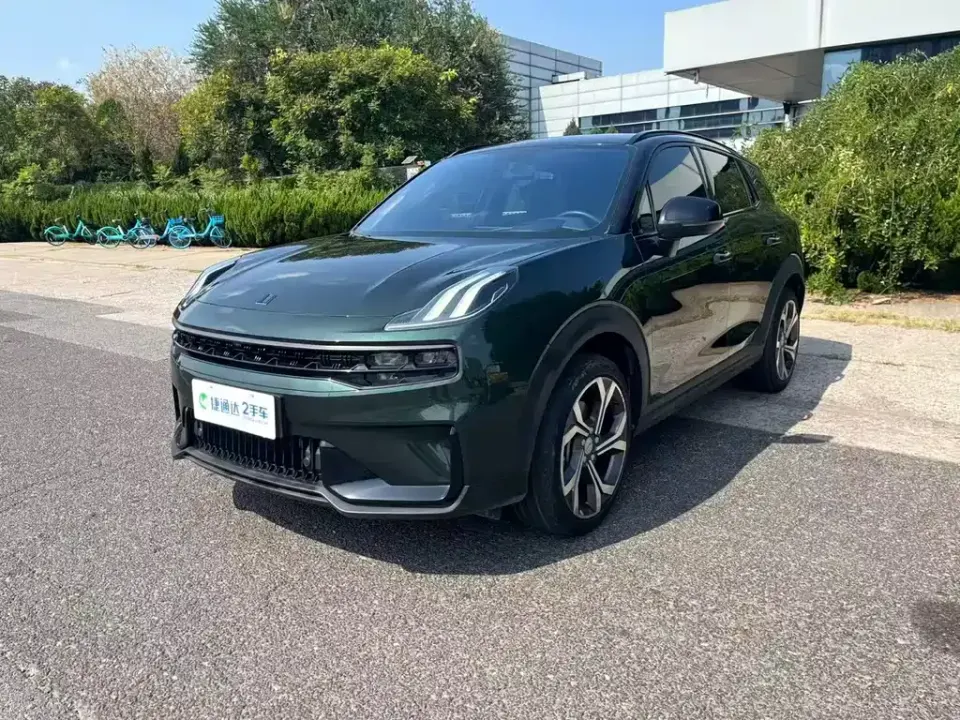 Lynk & Co 06 EM-P