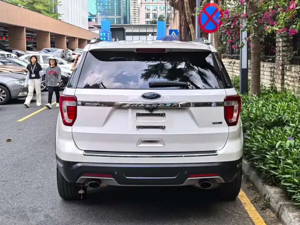 Ford Explorer (Import)