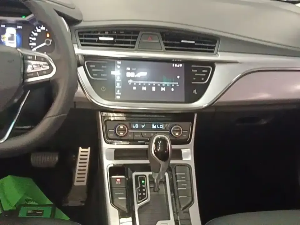 Geely Emgrand GS