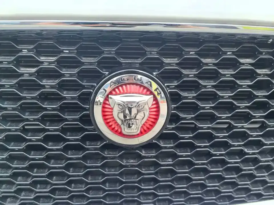 Jaguar XFL