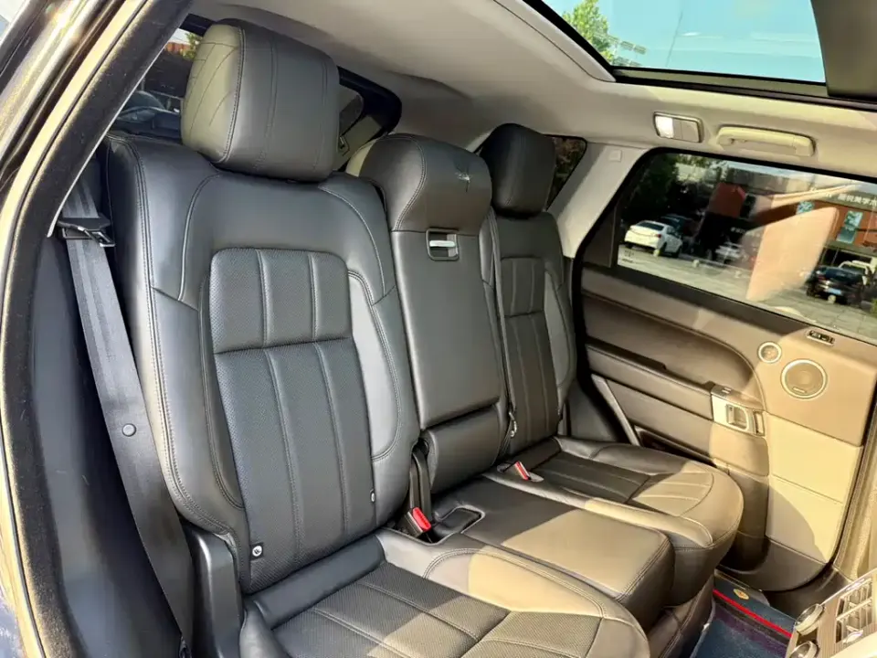 Land Rover Sport
