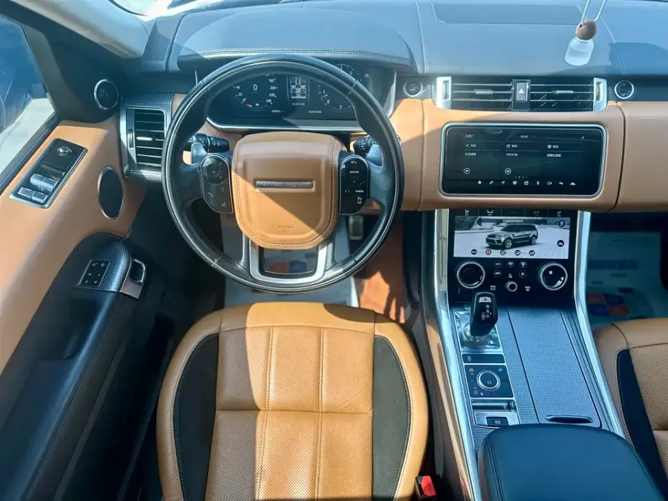 Land Rover Sport