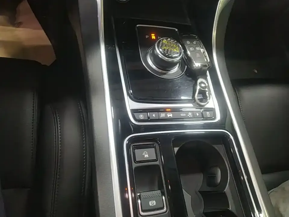 Jaguar XFL