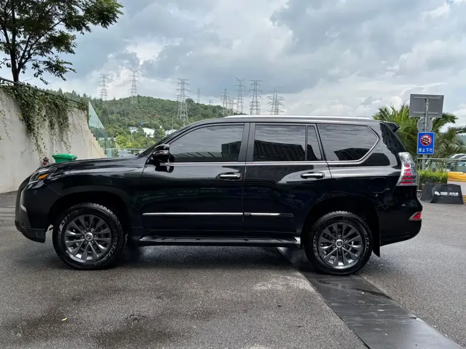 Lexus GX