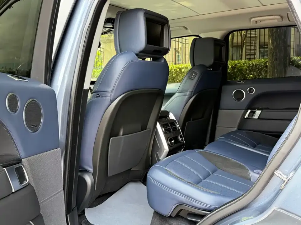 Land Rover Sport