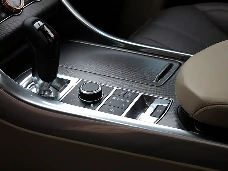 Land Rover Sport